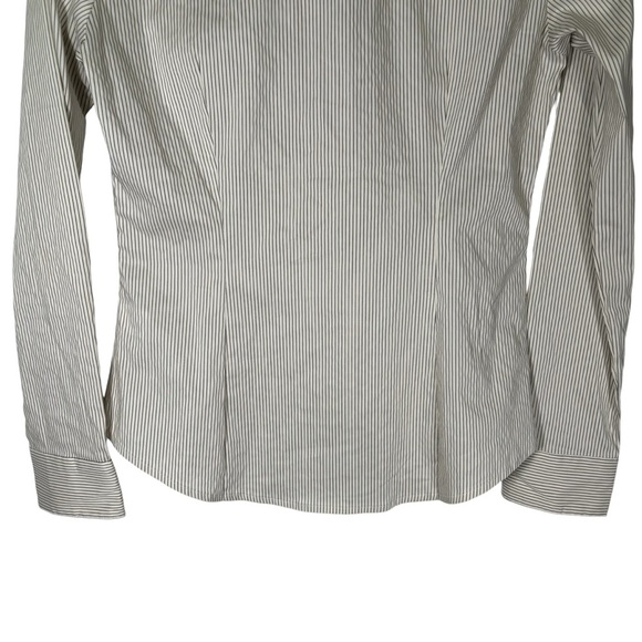 NWT Quintessential Pinstripe Button Down Long Sleeve Shirt Women’s Size Medium - Picture 9 of 14